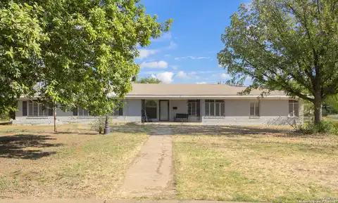 Louise, UVALDE, TX 78801