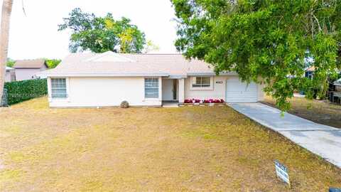 4023 E Palomar Cir, Labelle, FL 33935