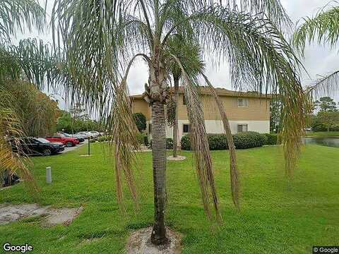 Foxlake, NORTH FORT MYERS, FL 33917