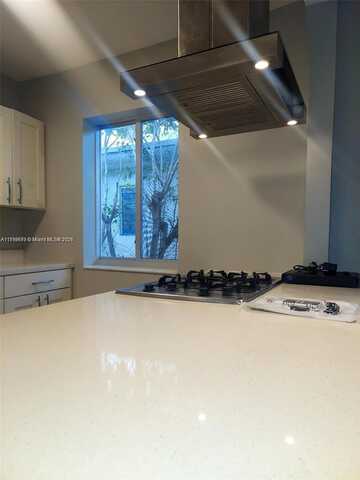 7430 Carlyle Ave, Miami Beach, FL 33141