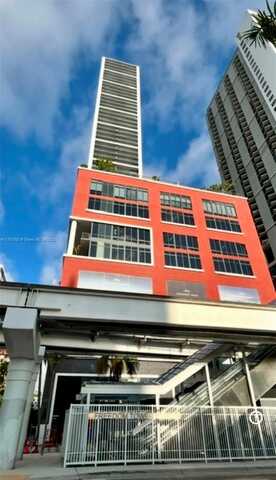 159 NE 6th St, Miami, FL 33132