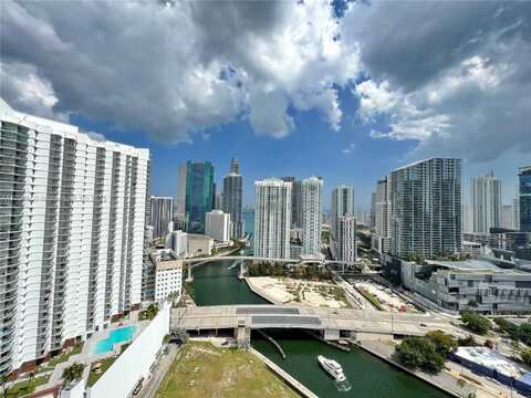 92 SW 3rd St, Miami, FL 33130