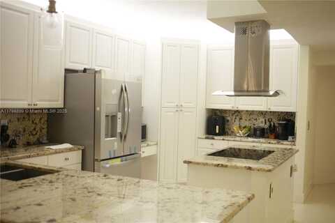 10710 NW 66th St, Doral, FL 33178