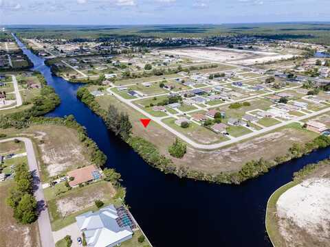 1516 NE 41st St, Cape Coral, FL 33909
