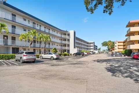 447 Ne 195 TH ST, North Miami, FL 33179