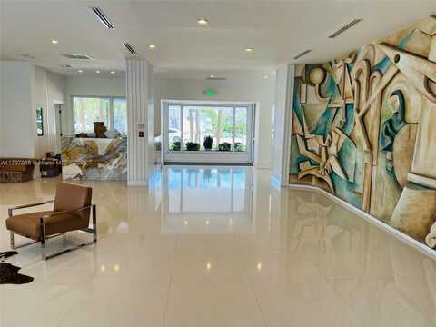 6450 Collins Ave, Miami Beach, FL 33141