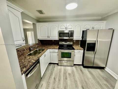 15711 SW 137th Ave, Miami, FL 33177