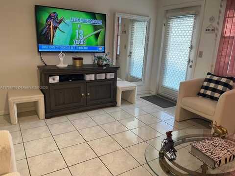 17 Westbury A, Deerfield Beach, FL 33442