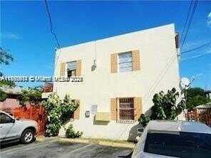 2015 NW 6th Pl, Miami, FL 33127