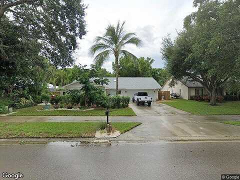 River Reach, NAPLES, FL 34104