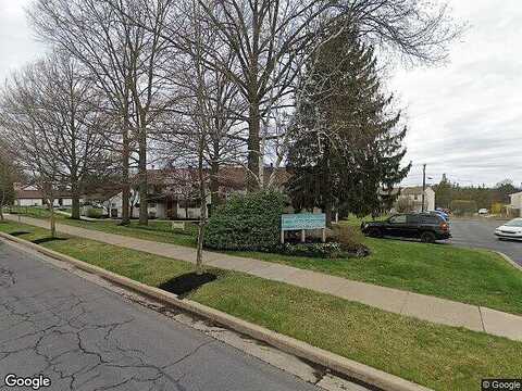 Stratford Dr, STATE COLLEGE, PA 16801