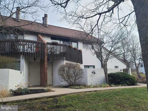 Stratford Dr, STATE COLLEGE, PA 16801