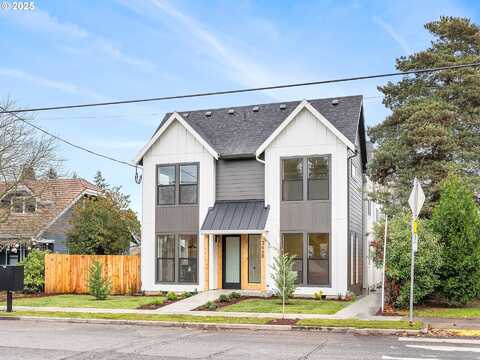 Ne 42Nd Ave #2, Portland, OR 97213
