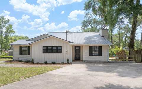 71St, LIVE OAK, FL 32060