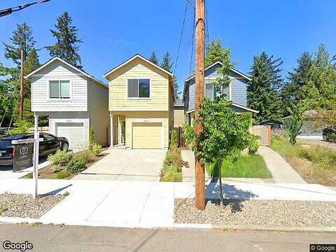 Ne Holladay Pl, Portland, OR 97230