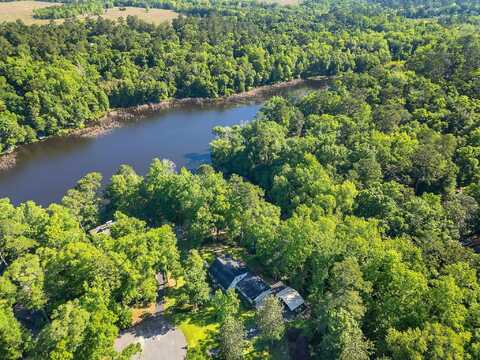 96 Hans Court, Havana, FL 32333