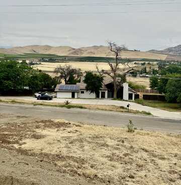 1105 N Scenic Drive, Porterville, CA 93257