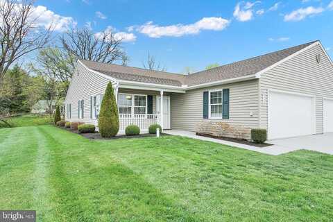 Pleasant View Dr #70, SPRING GROVE, PA 17362