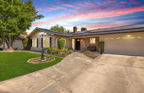 1523 E Boyer Drive, Tulare, CA 93274