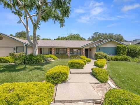 1201 Oxford Way, Hanford, CA 93230
