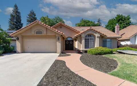 4932 W Leighson Avenue, Visalia, CA 93291