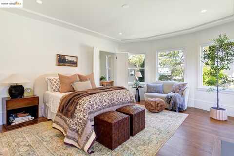 4142 Manila AVE, Oakland, CA 94609