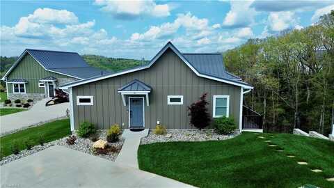 70 Paynes Court, Roaring Gap, NC 28668