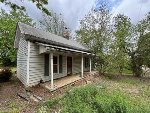 452 Daniel Street, Denton, NC 27239