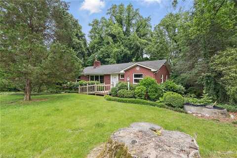 2042 Truelove Lane, Winston Salem, NC 27127