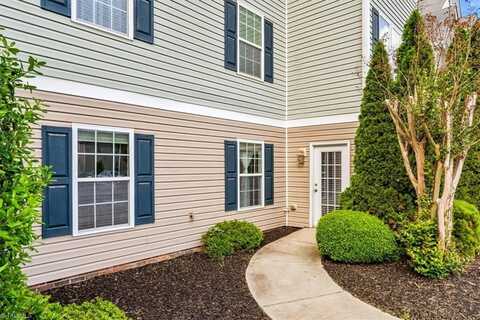 4702 Pennoak Lane, Greensboro, NC 27407