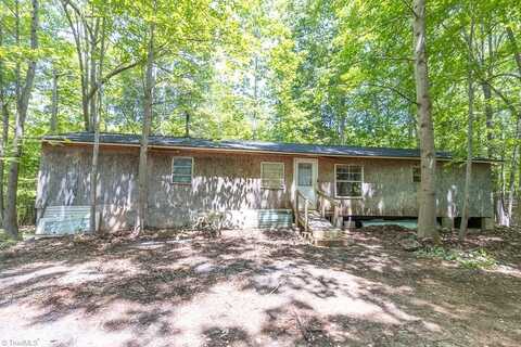 2426 Woodfield Drive, Sophia, NC 27350