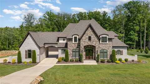 7822 Neugent Drive, Kernersville, NC 27284