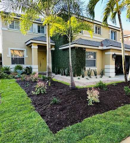 1048 SE Sunflower Cir, Weston, FL 33327