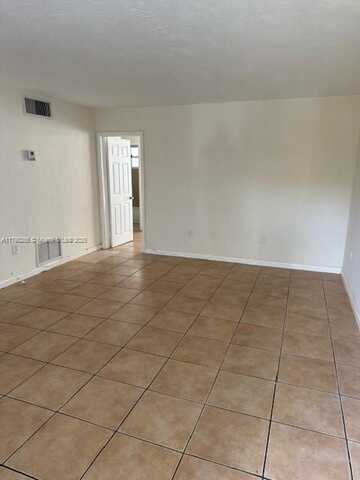 1515 NE 125th Ter, North Miami, FL 33161