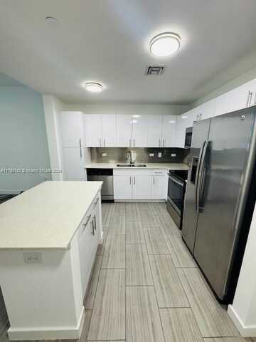 1776 Polk St, Hollywood, FL 33020