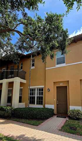 531 SW 147th Ave, Pembroke Pines, FL 33027