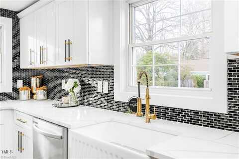 900 Gales Avenue, Winston Salem, NC 27103