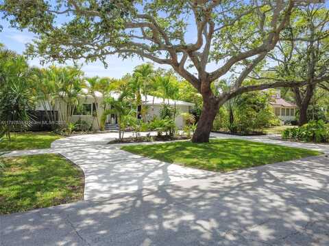 270 NE 104th St, Miami Shores, FL 33138