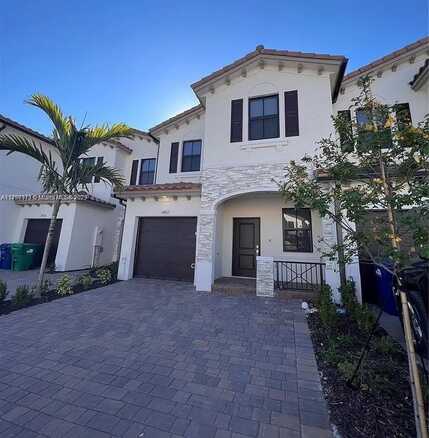 24700 SW 119th Pl, Homestead, FL 33032