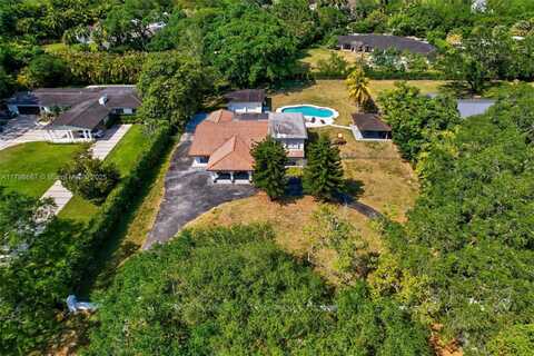 6835 SW 112th St, Pinecrest, FL 33156
