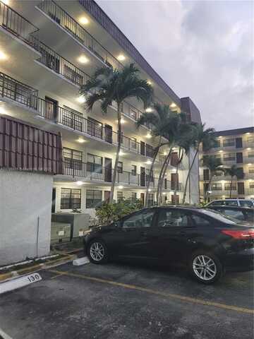 1325 W 68th St, Hialeah, FL 33014
