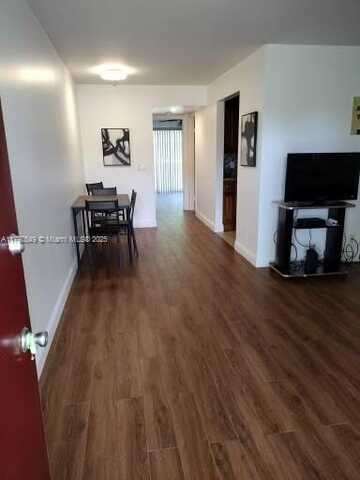 151 SW 135th Ter, Pembroke Pines, FL 33027