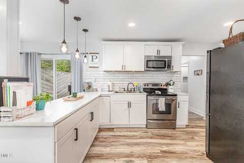 2746 Saint Luke Church Road, Goldston, NC 27252