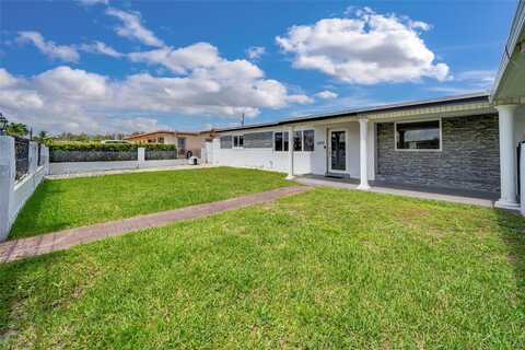 1360 W 4th Ln, Hialeah, FL 33010