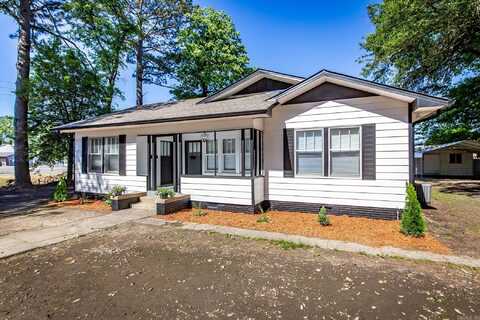309 NE First Street, England, AR 72046