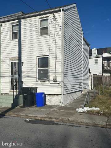 1325 WILLIAM STREET, HARRISBURG, PA 17102