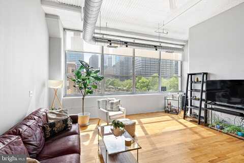 2200 ARCH STREET, PHILADELPHIA, PA 19103