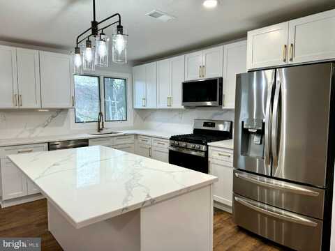 141 ALTAMAWR AVENUE, LAWRENCE, NJ 08648