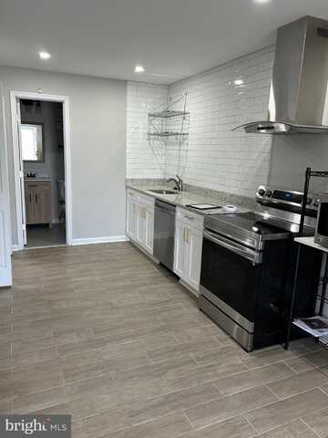 6604 OAK STREET, CHEVERLY, MD 20785
