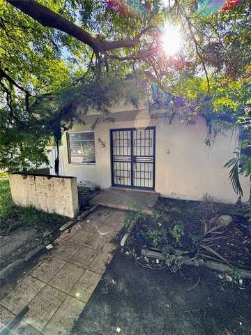 975 SW 89th Ave, Miami, FL 33174